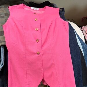 Rene Ruiz Pink Sleeveless Button Front Top